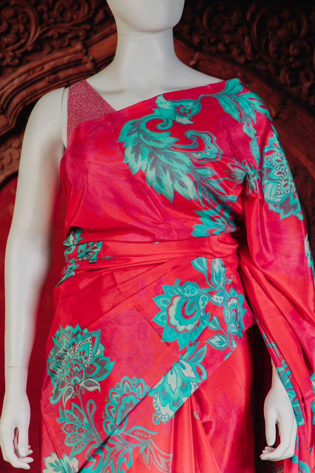 Oriental Dreams Glamorous Evening Saree in Fresh Red - Fresh Red - view 2